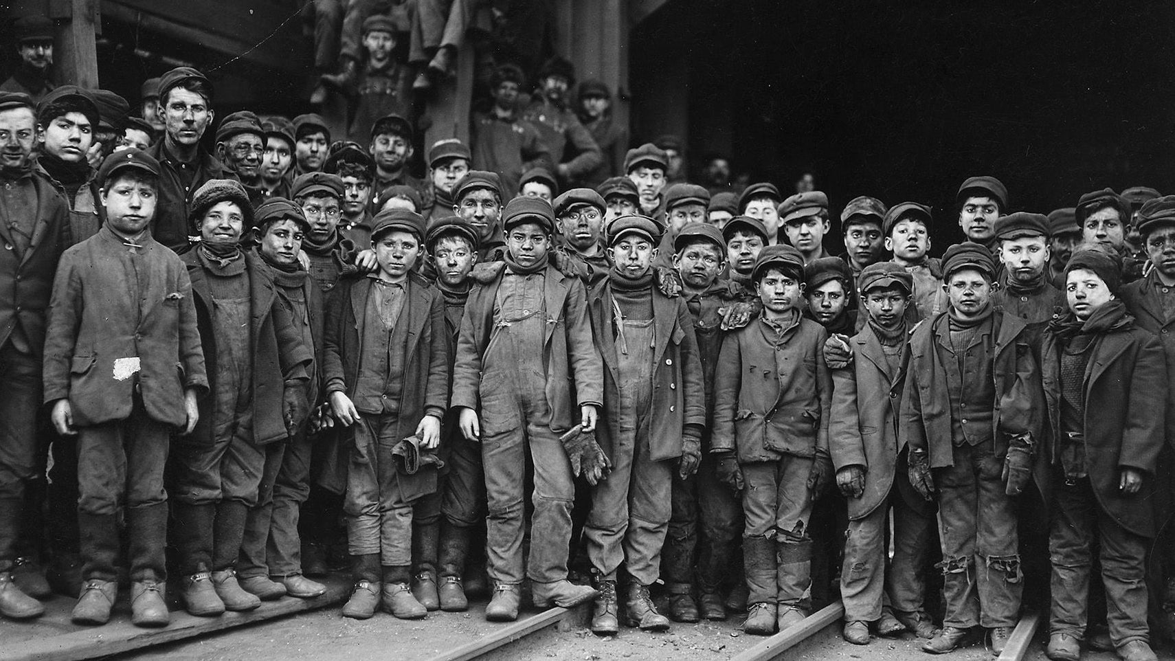 Childrens Working in a Factory in the Industrial Revolution